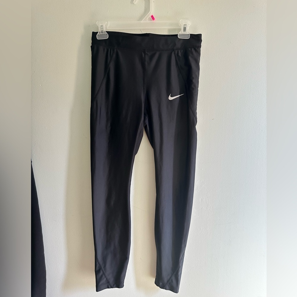 Size M- Nike Dri-Fit Leggings